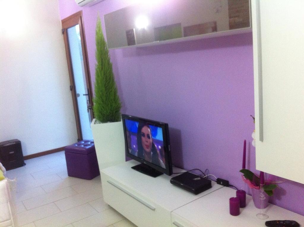 Is Pardinas Villa Sant'Andrea  Phòng bức ảnh